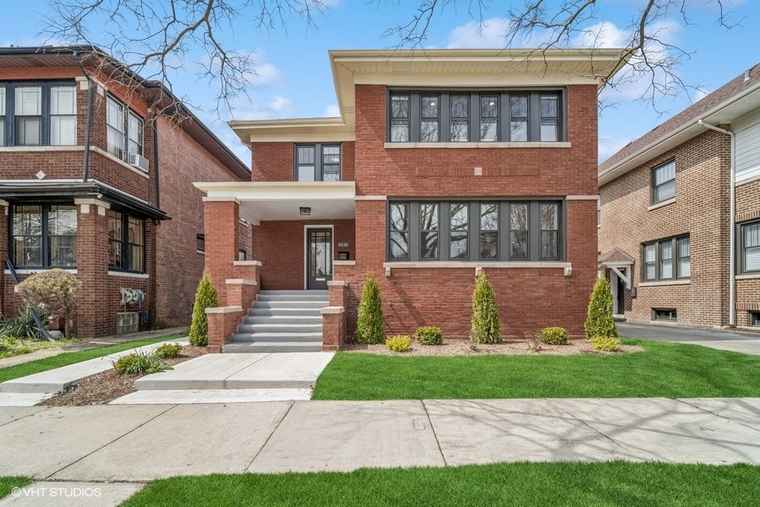 Photo of 9538 S Seeley Ave Chicago, IL 60643
