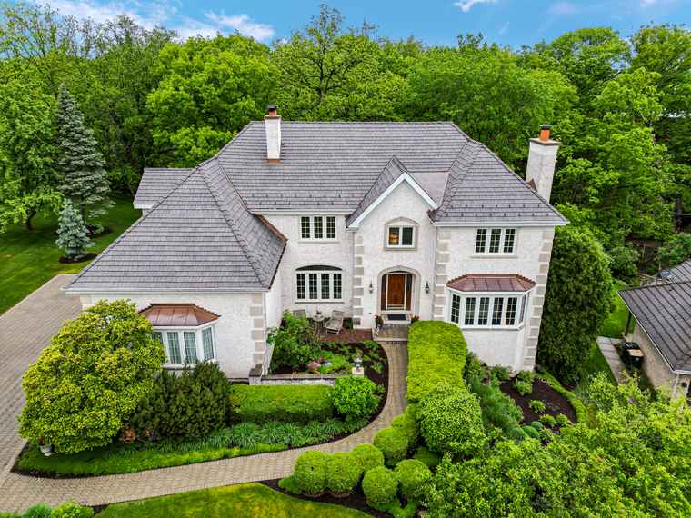 Photo of 160 Circle Ridge Dr Burr Ridge, IL 60527
