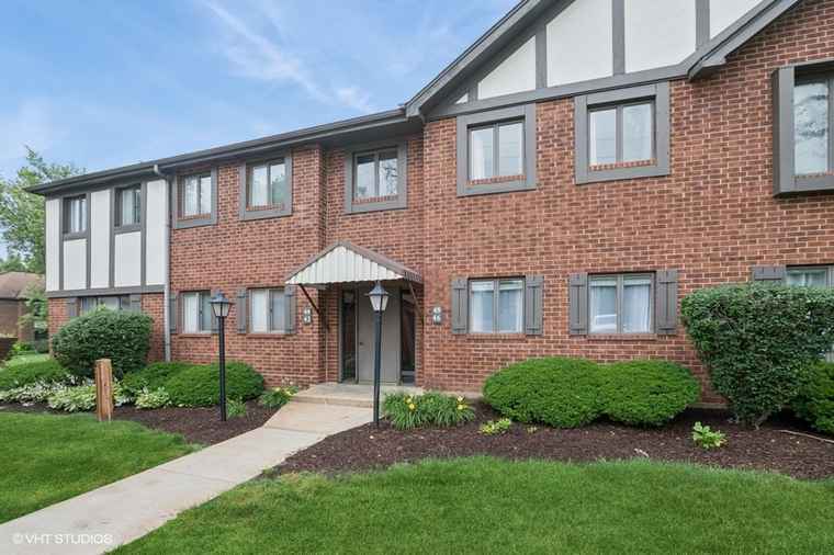 Photo of 48 Parliament Dr W #132 Palos Heights, IL 60463