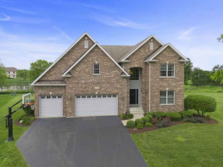 Photo of 27004 Thornwood Blvd Plainfield, IL 60585