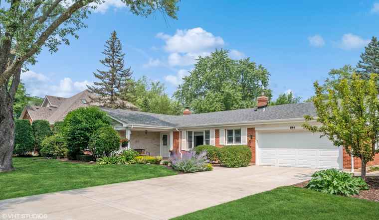 Photo of 3104 Plum Island Dr Northbrook, IL 60062