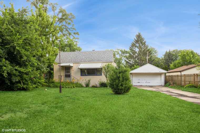Photo of 405 Judson St Bensenville, IL 60106