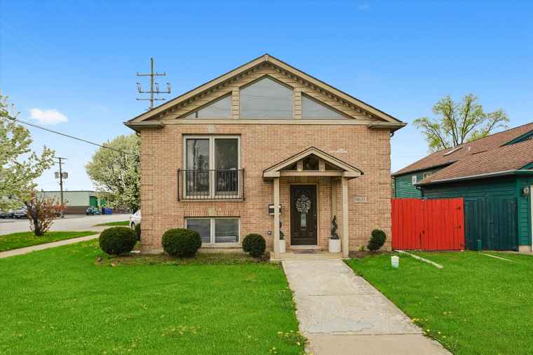 Photo of 9631 Fullerton Ave Franklin Park, IL 60131