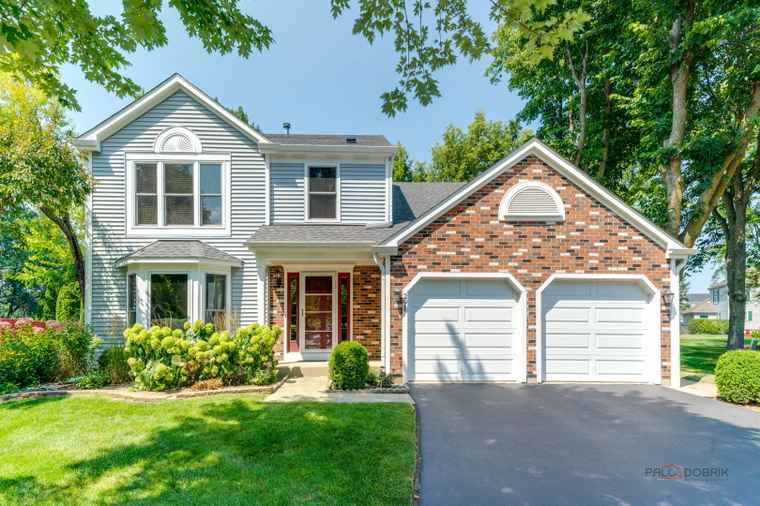 Photo of 291 Hunter Ct Vernon Hills, IL 60061