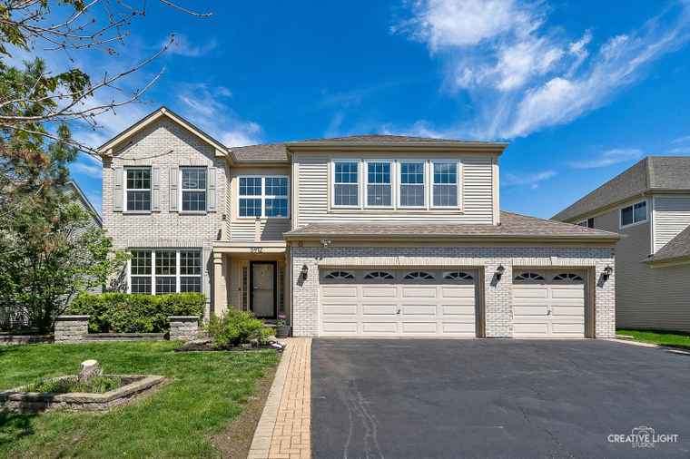 Photo of 5912 Mackinac Ln Hoffman Estates, IL 60192