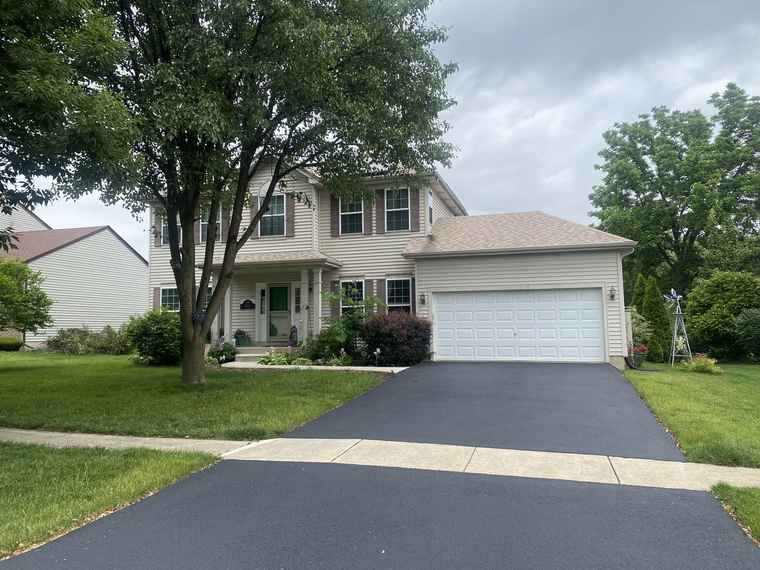 Photo of 879 Jeri Ln West Chicago, IL 60185