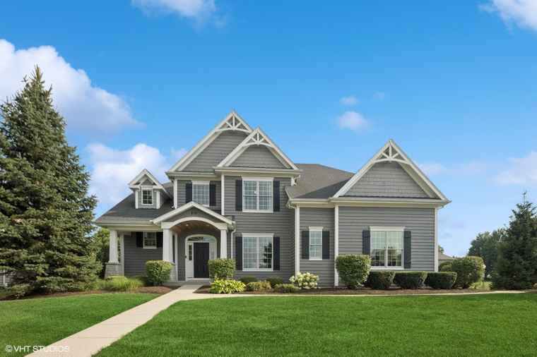 Photo of 814 Sunflower Dr Geneva, IL 60134