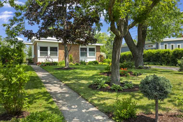 Photo of 1775 Rosemary Rd Highland Park, IL 60035