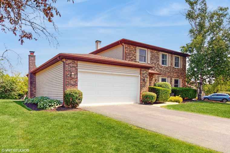 Photo of 4265 Portage Ln Hoffman Estates, IL 60192