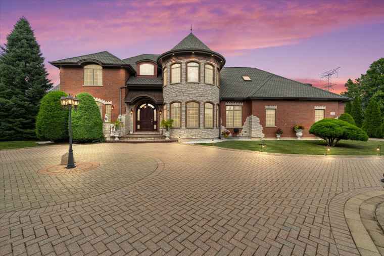 Photo of 11010 W 131st St Palos Park, IL 60464