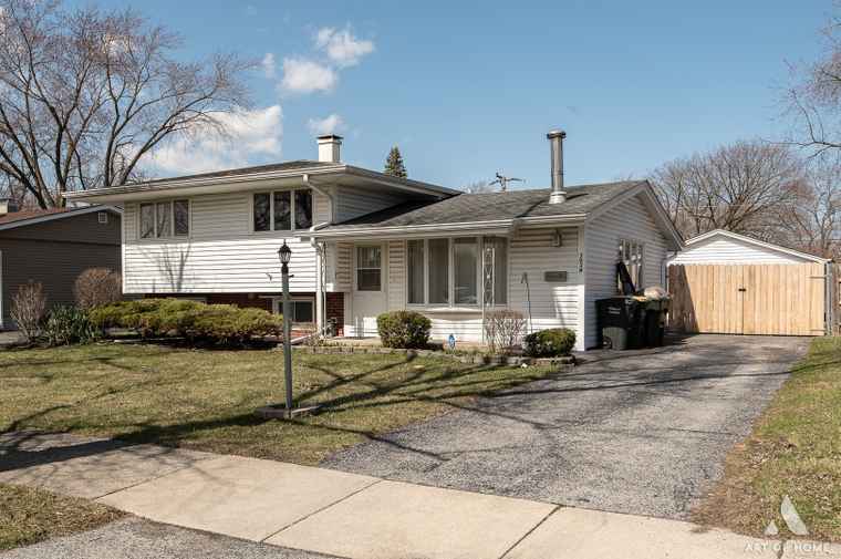 Photo of 3034 190th St Lansing, IL 60438