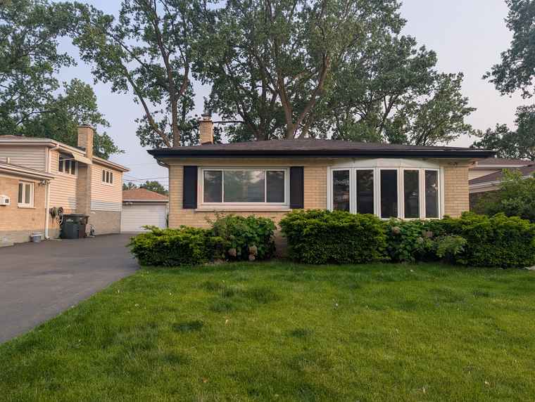 Photo of 5029 Culver St Skokie, IL 60077