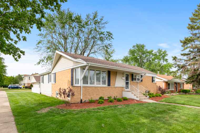 Photo of 7288 174th Pl Tinley Park, IL 60477
