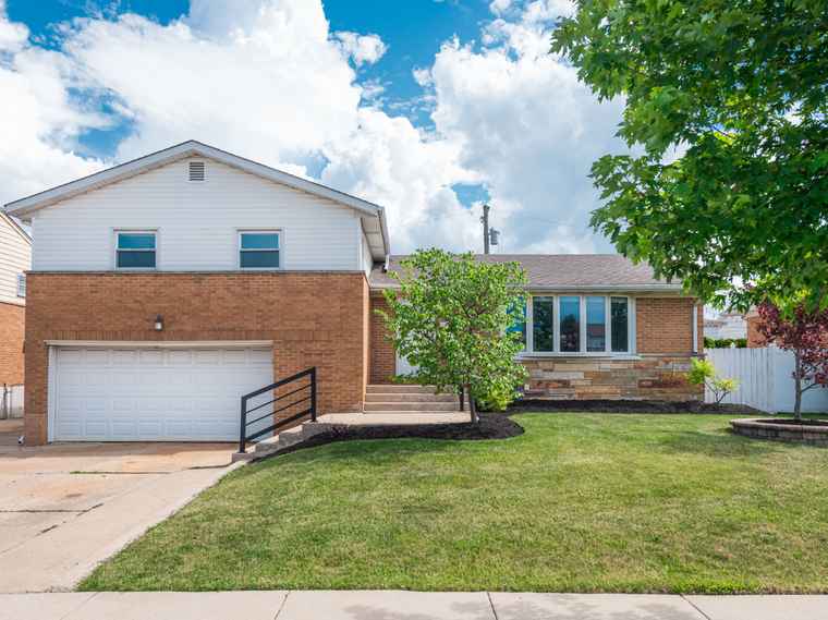 Photo of 1210 Norwood St Melrose Park, IL 60160