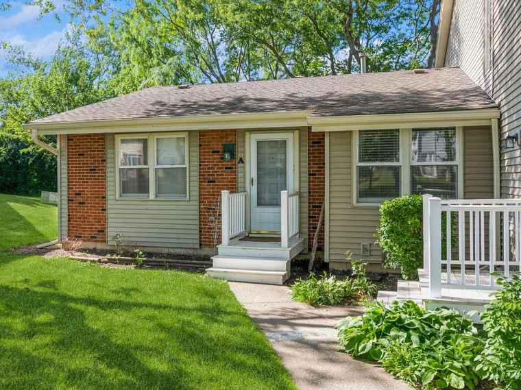 Photo of 312 Indiana Ct Unit A Bloomingdale, IL 60108