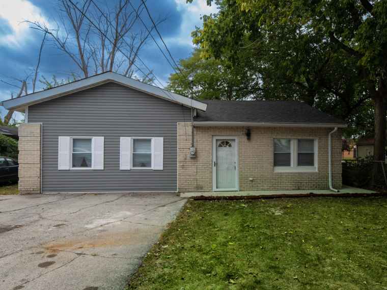 Photo of 14810 Perry Ave South Holland, IL 60473