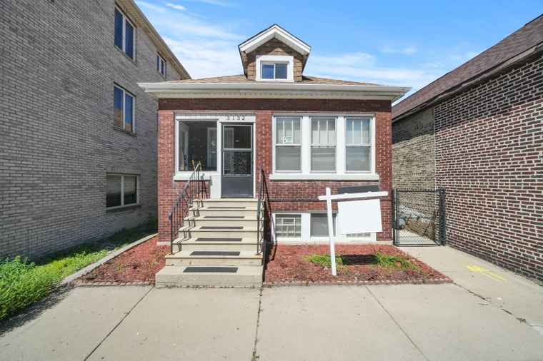 Photo of 3132 Oak Park Ave Berwyn, IL 60402