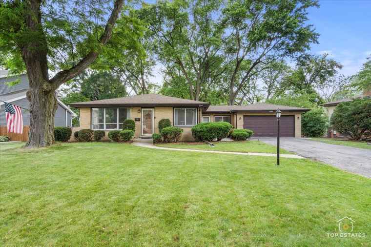 Photo of 1108 N Westgate Rd Mount Prospect, IL 60056