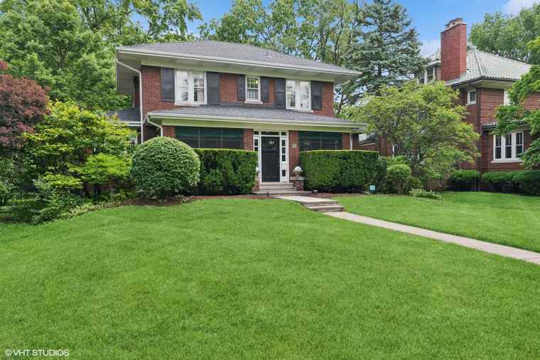 Photo of 739 Jackson Ave River Forest, IL 60305