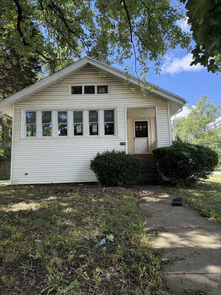 Photo of 1400 S 17th Ave Maywood, IL 60153