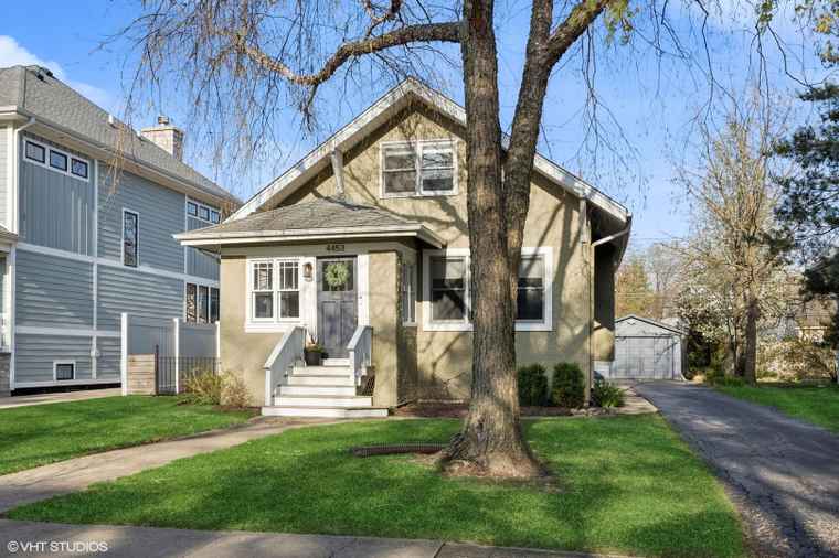 Photo of 4453 Johnson Ave Western Springs, IL 60558