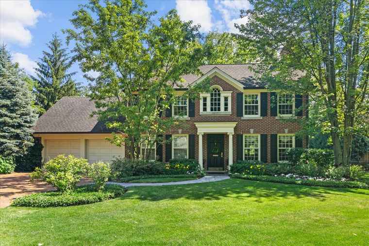 Photo of 1300 Hackberry Ln Winnetka, IL 60093