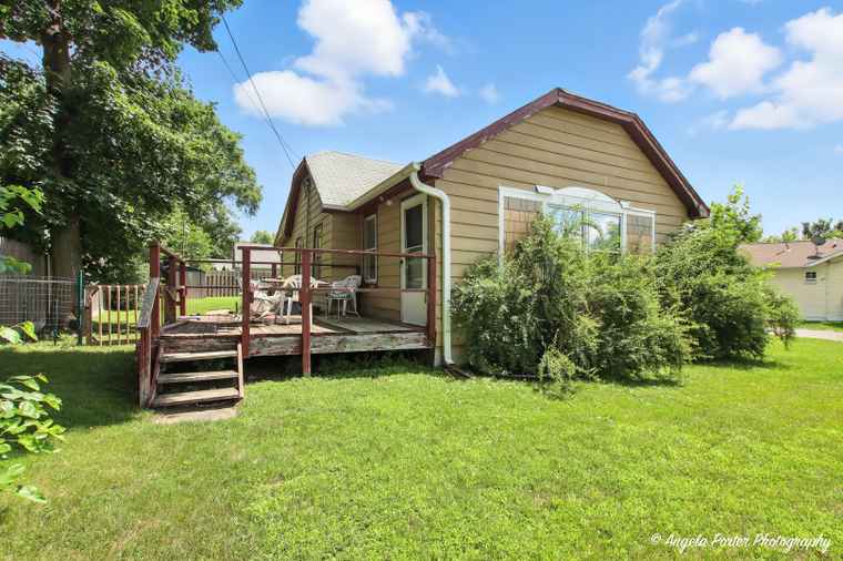 Photo of 42517 N Poplar St Antioch, IL 60002