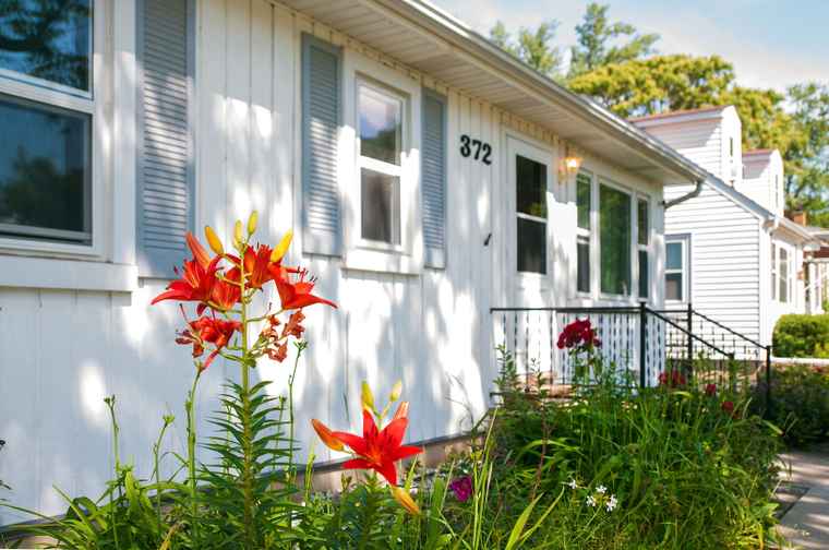 Photo of 372 N Walnut Ave Wood Dale, IL 60191