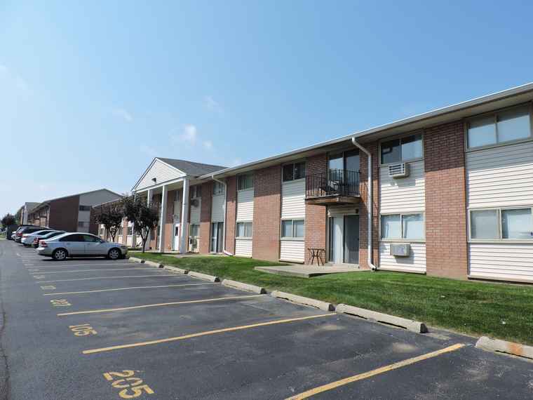 Photo of 703 E Fullerton Ave Unit 1-110 Glendale Heights, IL 60139
