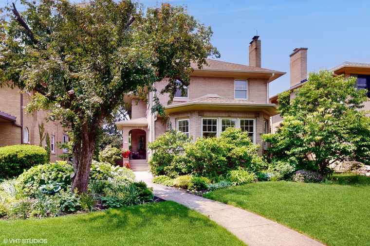 Photo of 1009 N Oak Park Ave Oak Park, IL 60302