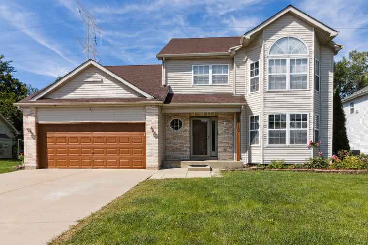 Photo of 1110 Natalie Dr West Chicago, IL 60185