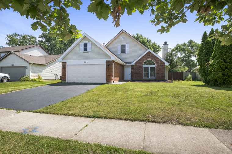 Photo of 304 N Janes Ave Bolingbrook, IL 60440