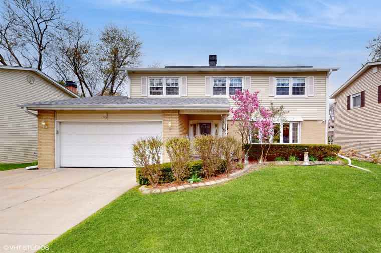 Photo of 1416 S Robert Dr Mount Prospect, IL 60056