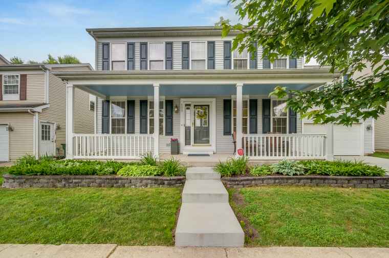 Photo of 155 Eisenhower Dr Oswego, IL 60543