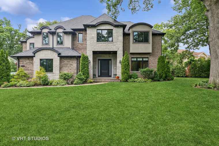 Photo of 1200 Green Bay Rd Glencoe, IL 60022