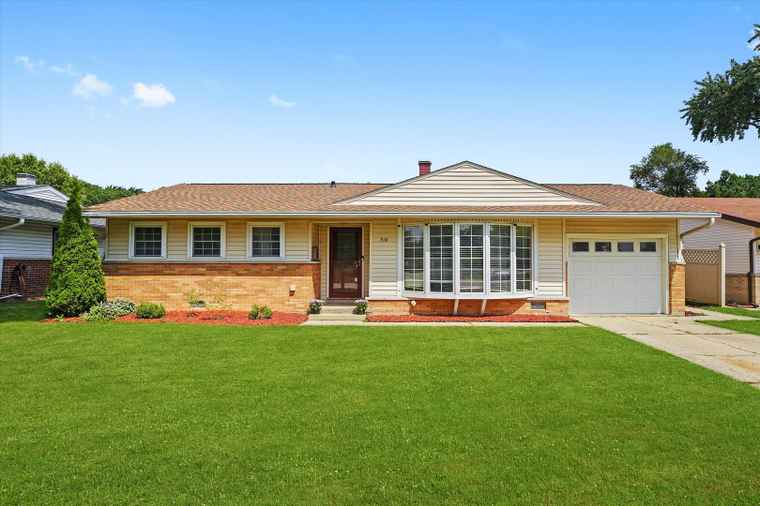 Photo of 510 Oakton St Elk Grove Village, IL 60007