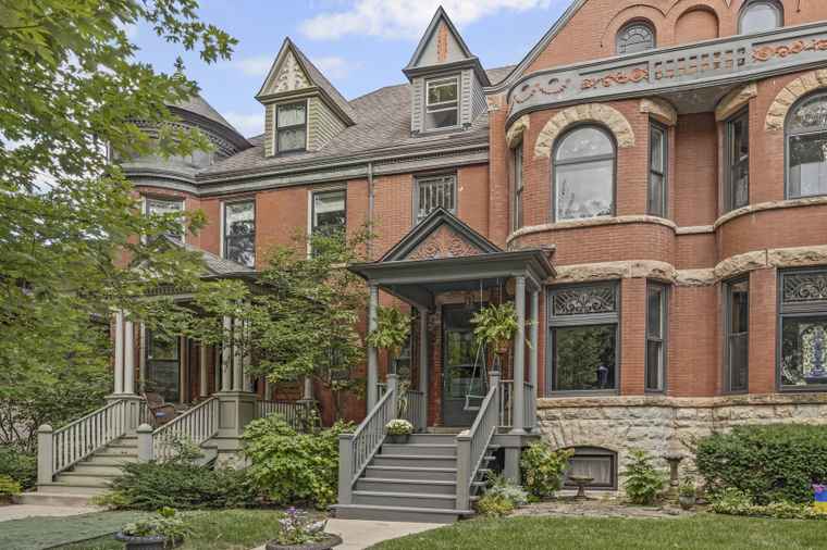 Photo of 204 Forest Ave Oak Park, IL 60302