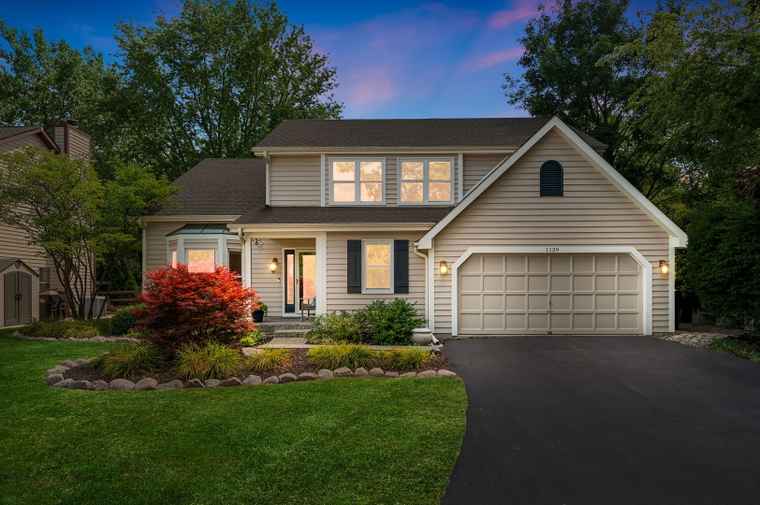 Photo of 1139 Thornwood Ct Lake Zurich, IL 60047