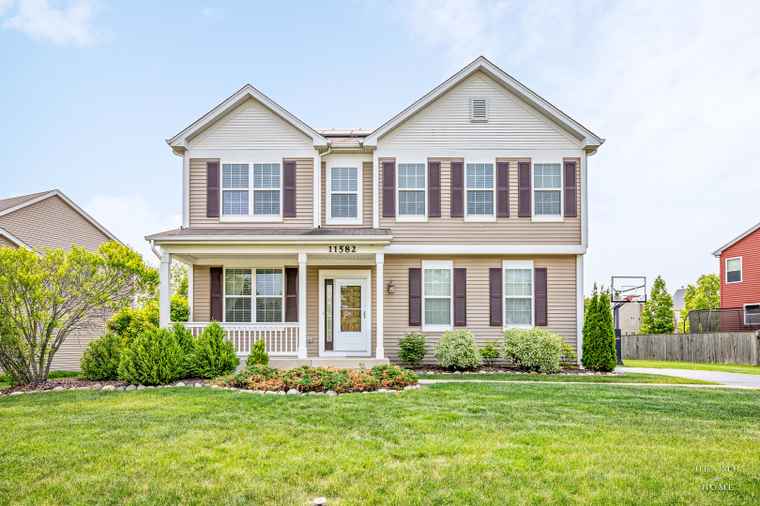 Photo of 11582 Beacon Ave Huntley, IL 60142