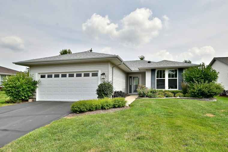 Photo of 12976 Rock Springs Ln Huntley, IL 60142