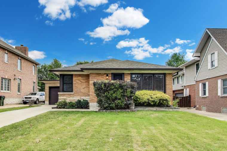Photo of 1209 Linden Ave Park Ridge, IL 60068