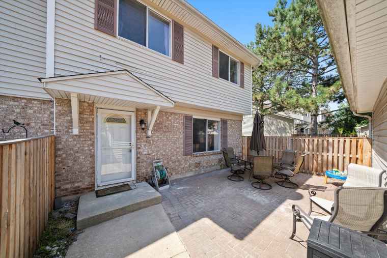 Photo of 7 Woodsorrel Pl Woodridge, IL 60517