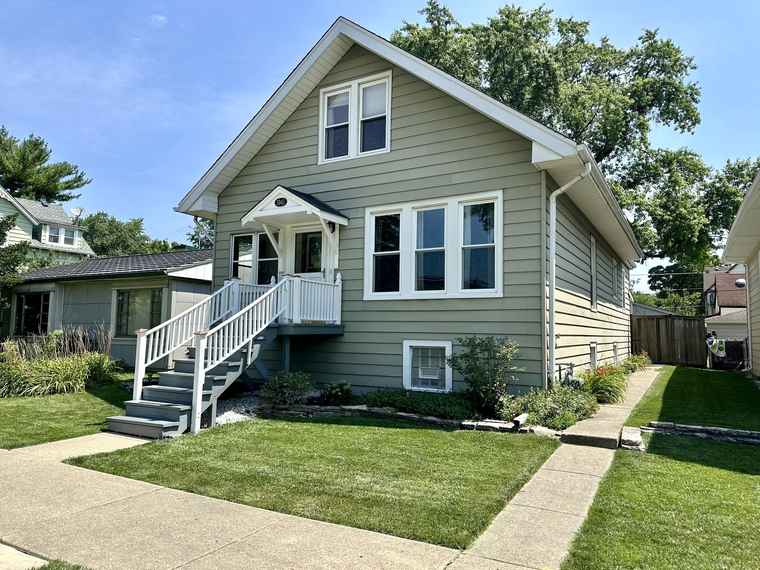 Photo of 3941 Park Ave Brookfield, IL 60513