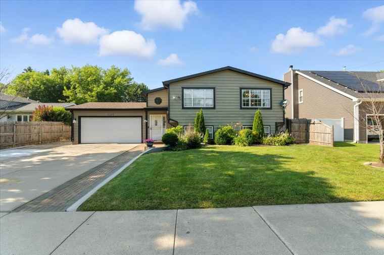 Photo of 1134 Beach Rd Beach Park, IL 60099