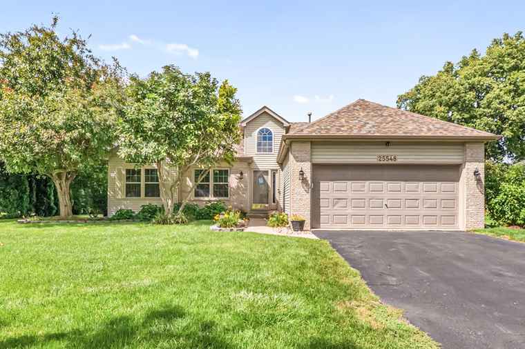 Photo of 25548 W Gateway Cir Plainfield, IL 60585