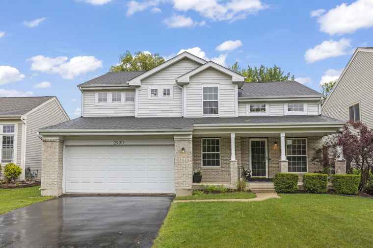 Photo of 2990 Melbourne Ln Lake In The Hills, IL 60156