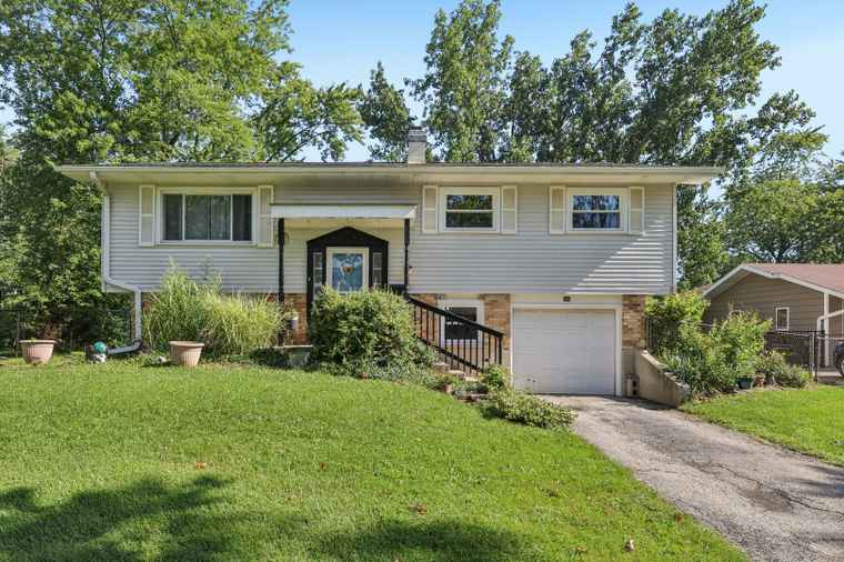Photo of 540 Jamison Ln Hoffman Estates, IL 60169