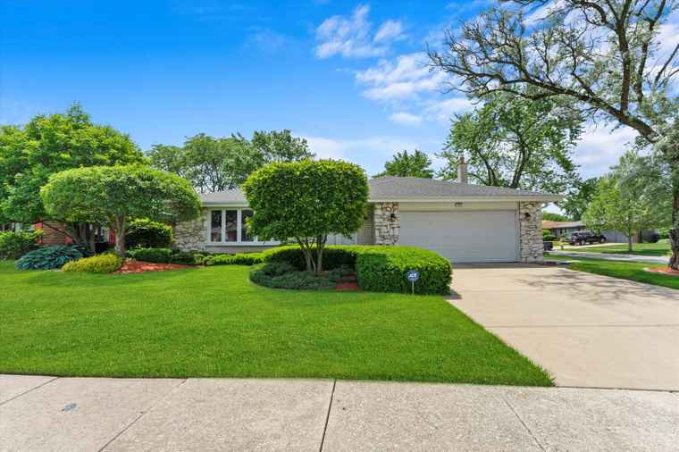Photo of 7645 Sequoia Ct Orland Park, IL 60462