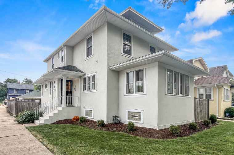 Photo of 619 N 4th Ave Maywood, IL 60153