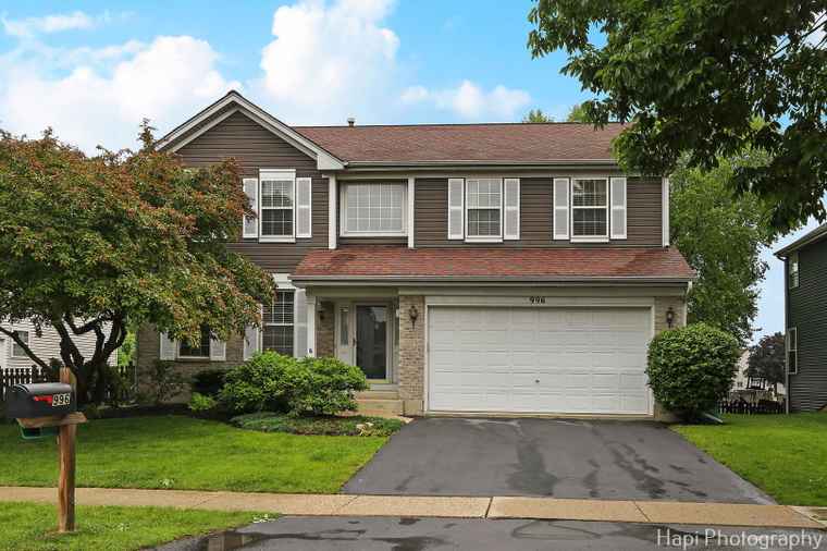 Photo of 996 Highgate Ln Grayslake, IL 60030